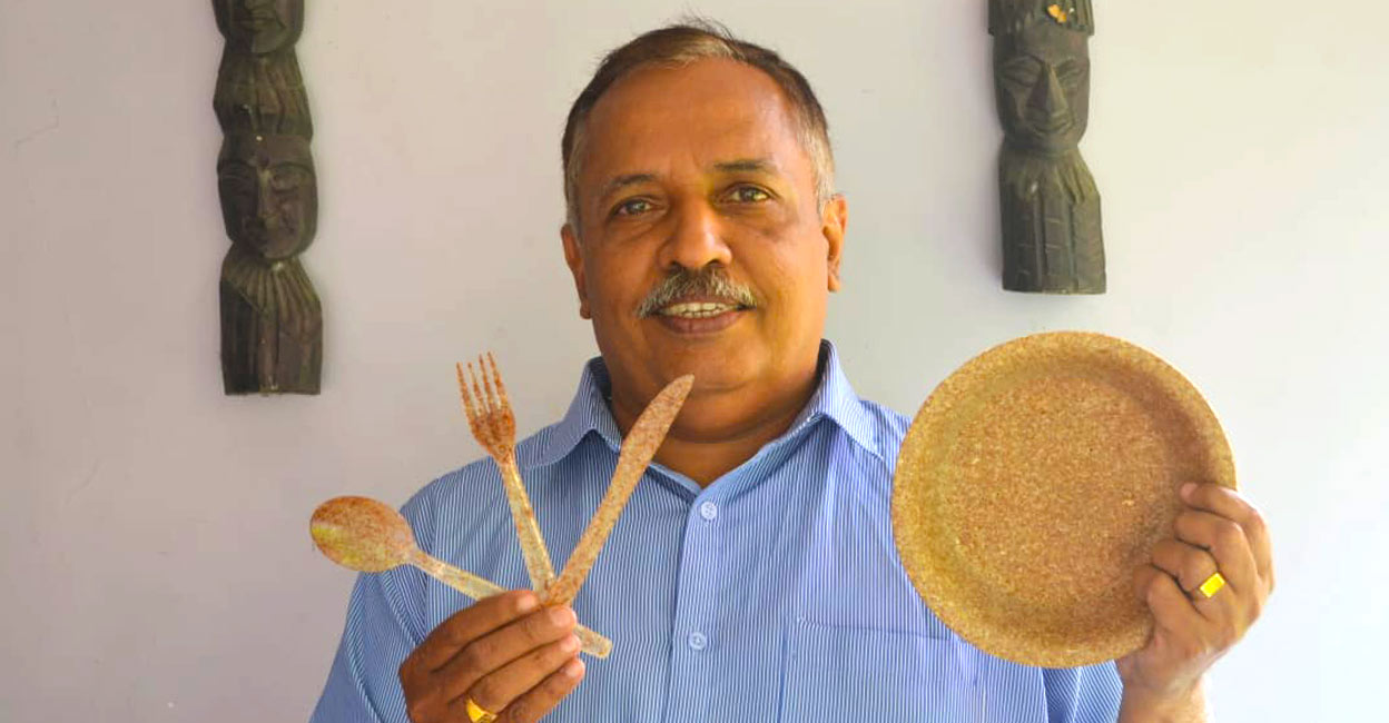 Vinaykumar Balakrishnan Vinaykumar Balakrishnan, founder of Angamaly-based VIR Naturals with biodegradable tableware branded as ‘Thooshan. Photo: Special arrangement